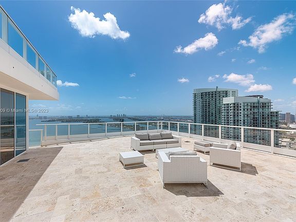 2nd image of 2020 N Bayshore Dr APT 3906