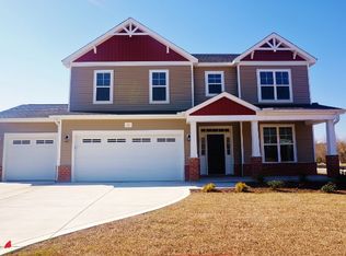 114 Mittams Point Dr, Jacksonville, NC 28546