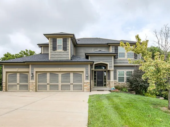 1521 Duncan Dr, Liberty, MO 64068