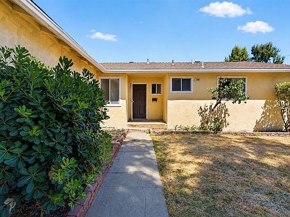 5th image of 2061 Juanita Ct