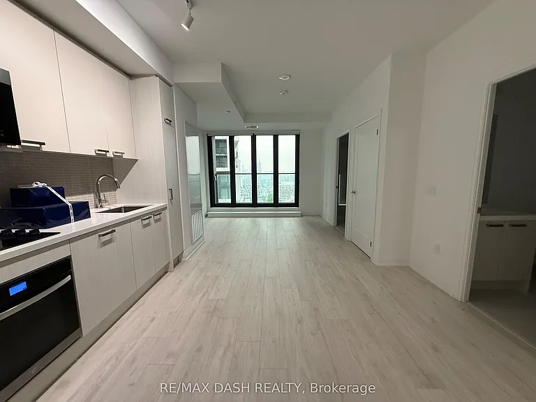 20 Soudan Ave #1906 — Photo 7