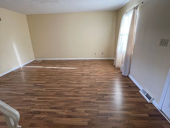 2nd image of 6058 E 129th St