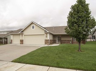 1024 E Stone Path St, Derby, KS 67037