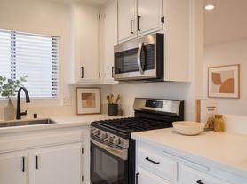 800 Orange Grove Avenue