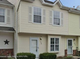 178 Eva Ct, Jackson, NJ 08527