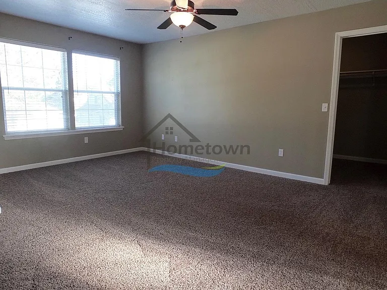 908 E Davis Ave — Photo 24