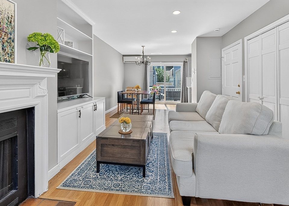 1st image of 67 Sullivan St #3