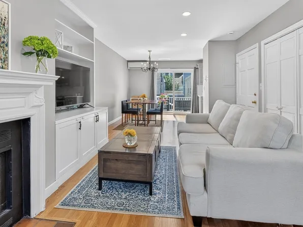 67 Sullivan St #3, Charlestown, MA 02129