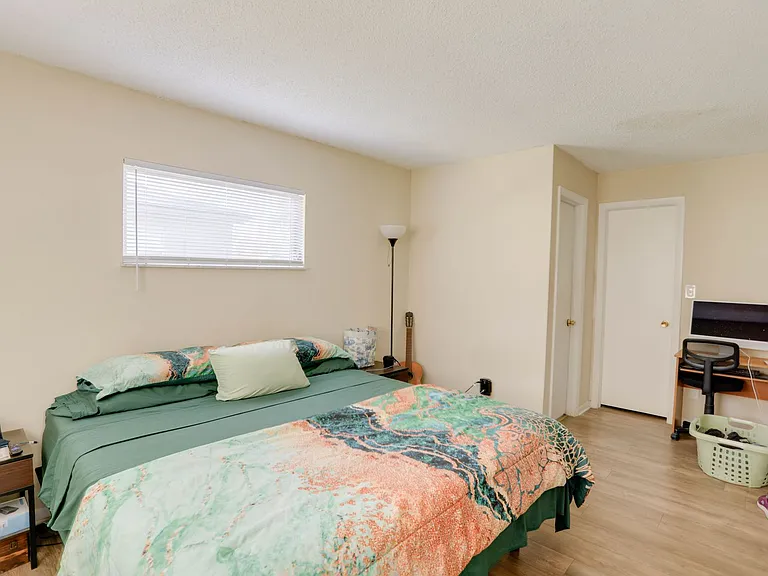 3086 Bluebrook Dr — Photo 12