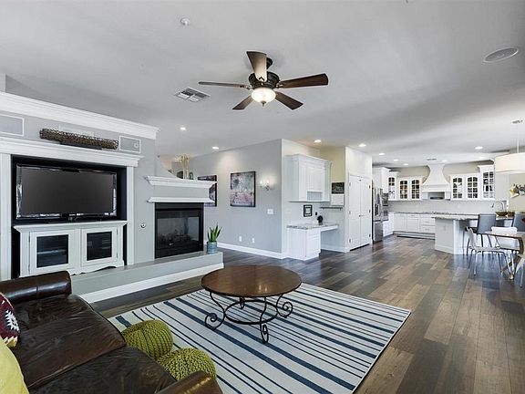5th image of 3038 E Camellia Dr