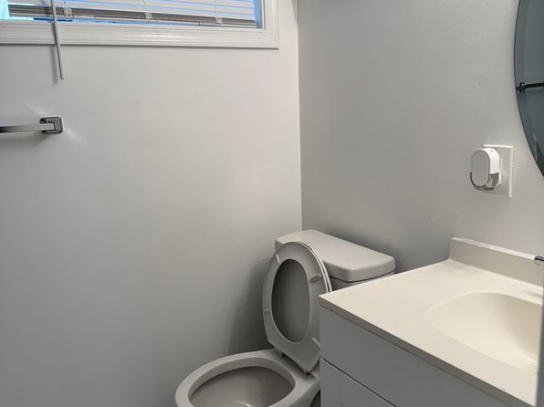2536 Loyola Southway #C
