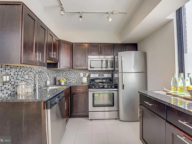1245 13th St NW #1016 — Photo 7