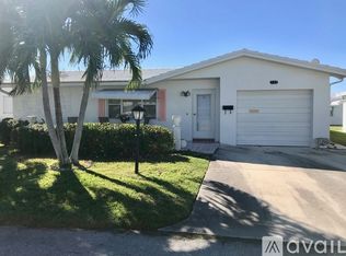 517 SW 19th St, Boynton Beach, FL 33426