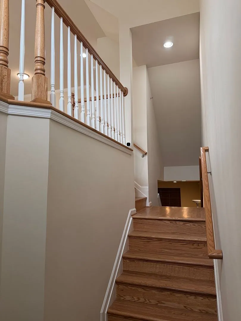 Mockingbird Cr Townhouse Available — Photo 2