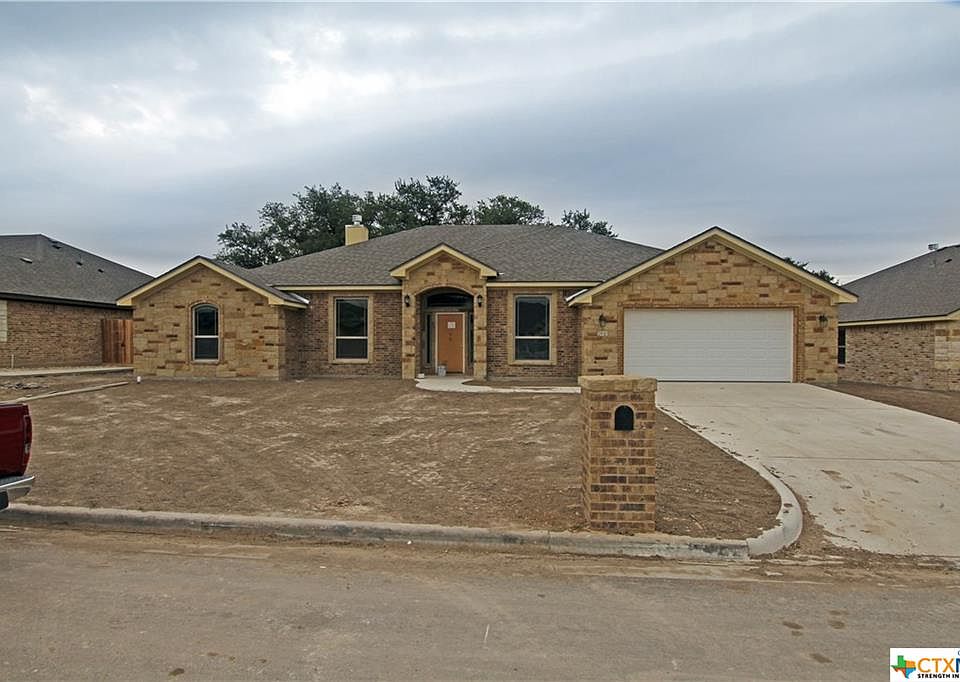 1st image of 2930 Presidio Cir