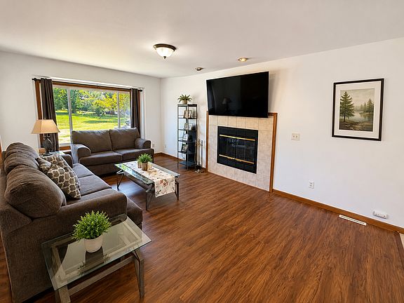 5th image of 107 King Henry Rd SE