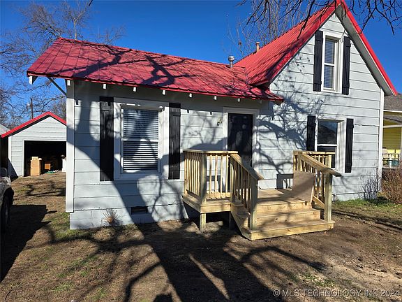 2nd image of 312 Hawthorne St