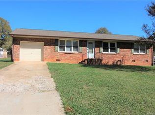 116 Lou Dr, Gastonia, NC 28052