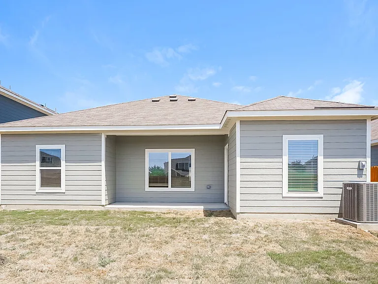 1308 Tilton Dr — Photo 16