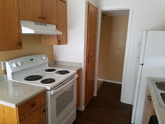 5th image of 1300 13th St #210