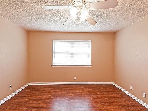 5th image of 5313 Scott Dr
