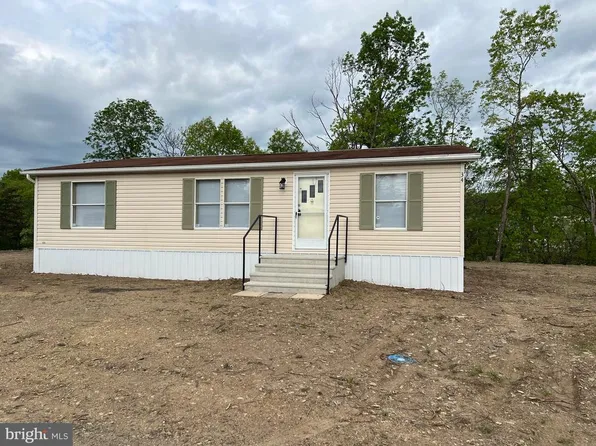 34 Dugan Ct, Hedgesville, WV 25427