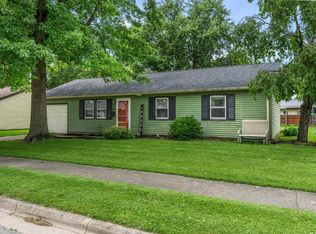 1053 Linhof Rd, Wilmington, OH 45177