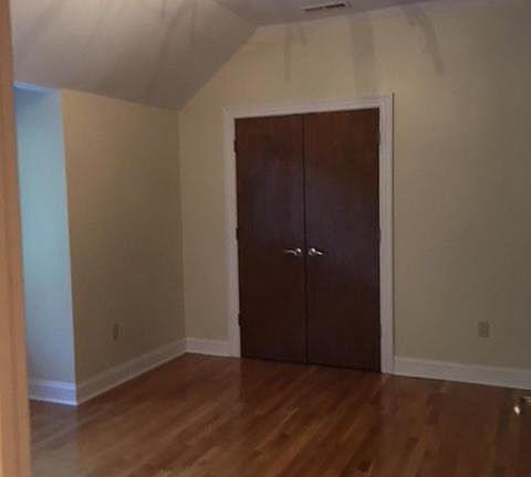4th image of 6 Candlewood Ct