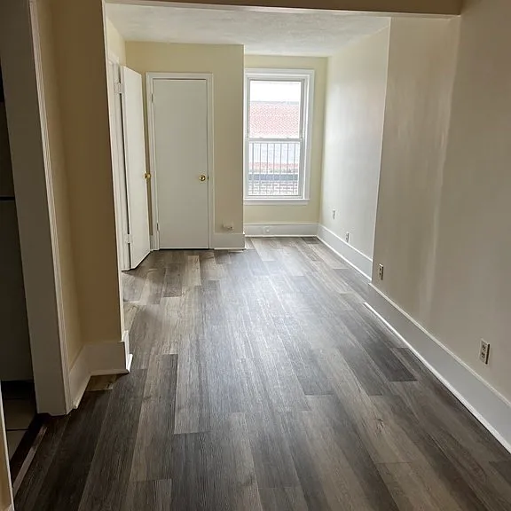 452 Main St #3 — Photo 2