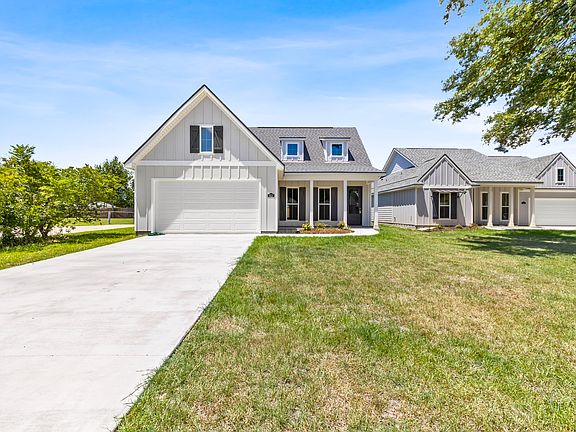 5th image of 813 Jefferson Dr