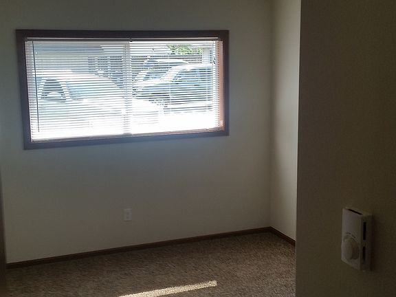 2nd image of 1530 29th St SE Unit B