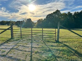 7871 S Parkhill Drive, Leavenworth, IN 47137