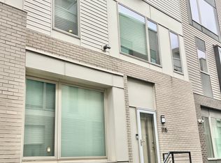 2115 Kensington Walk, Philadelphia, PA 19125