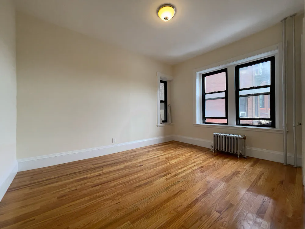 1 bed, 999 sqft, $3,200 — Photo 4