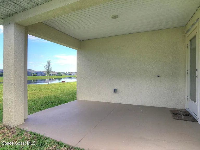 1884 Middlebury Dr SE — Photo 19
