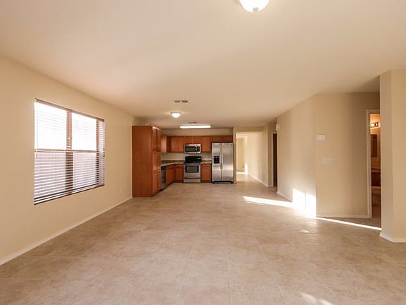 4th image of 8444 E Milagro Cir