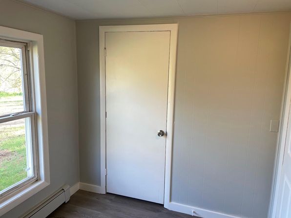 93 Riverview Dr APT 20