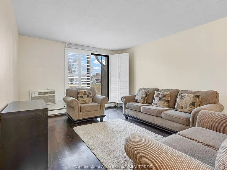 225 Campus Pkwy #117 — Photo 4