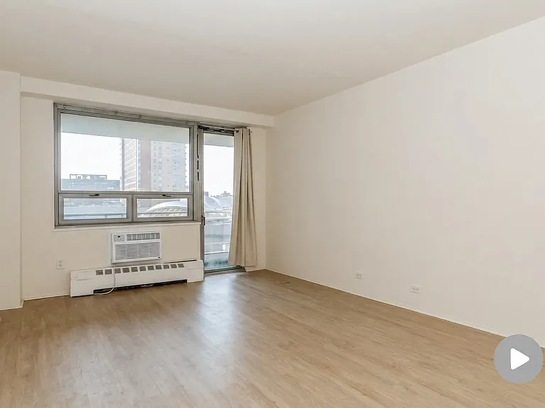 6115 97th St #9O — Photo 2