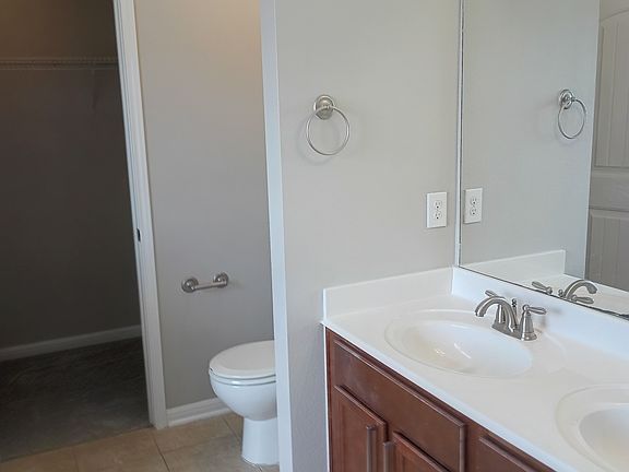 5th image of 1230 Plaza Lake Dr