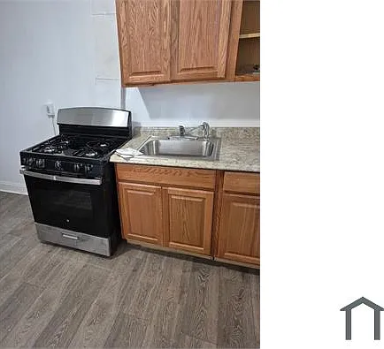520 N Paxon St — Photo 2