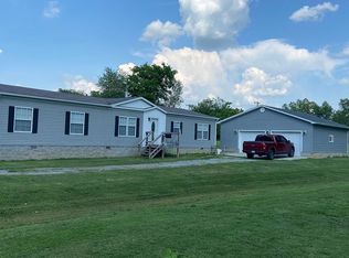 780 Meadows Rd, Morganfield, KY 42437