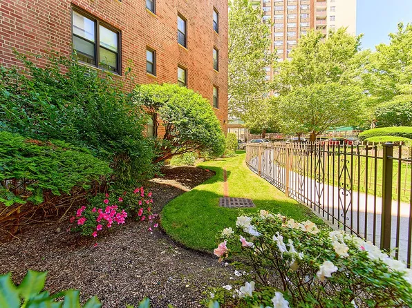 800 Tilden St #Stc, Bronx, NY 10467