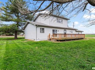 34187 E 6th Rd, Pawnee, IL 62558