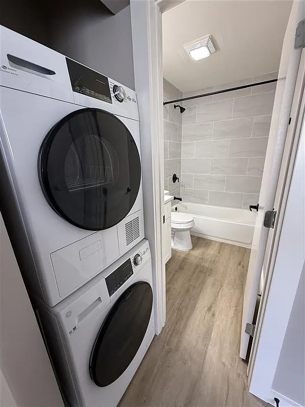 1 bed, 380 sqft, $1,045 — Photo 2