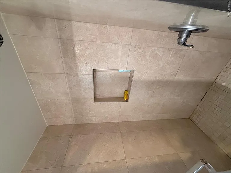 68 Virginia Ave #2 — Photo 8
