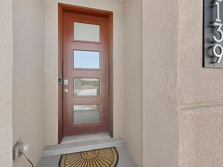 4139 Silver Springs Rd NE — Photo 3