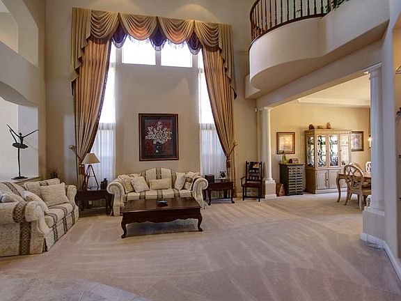 5th image of 10602 Porta Romana Ct
