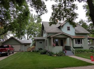910 1st Ave N, Lake Norden, SD 57248