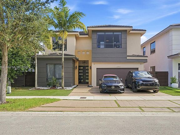 4th image of 15932 SW 136th Way
